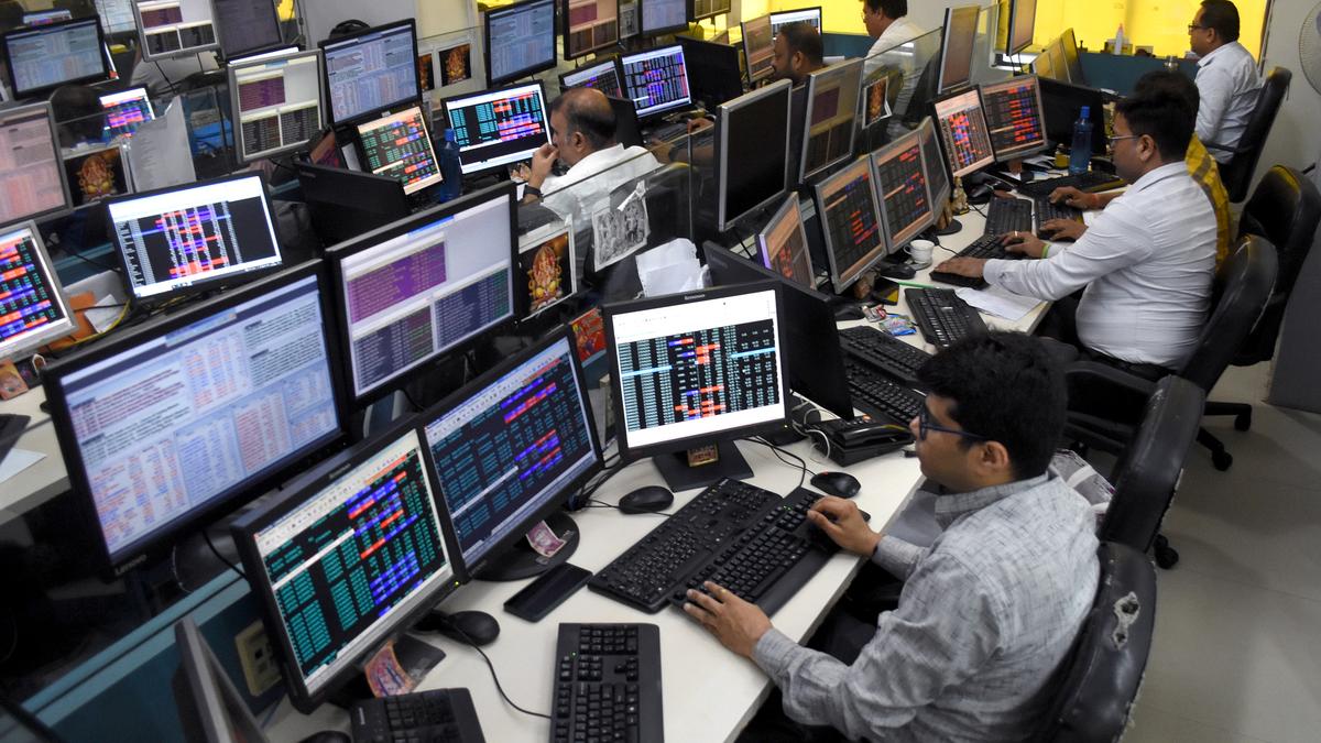 Stock Market Today: Sensex reclaims 81,000 level in early trade on buying in HDFC Bank, IT stocks