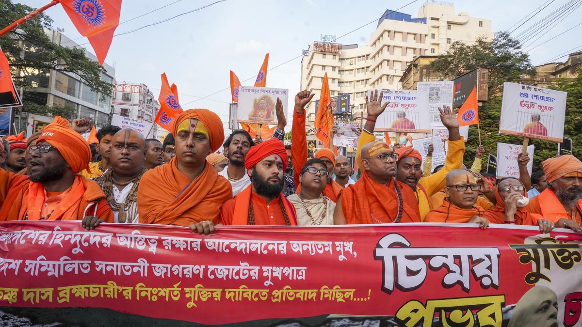 Case lodged against Hindu monk Chinmoy Krishna Das, his followers in Bangladesh’s Chittagong