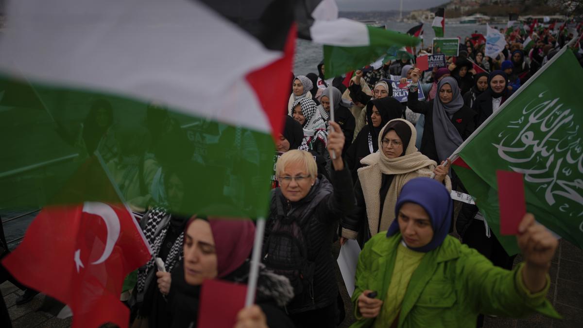 Hamas, Fatah agree to create joint committee to run post-war Gaza