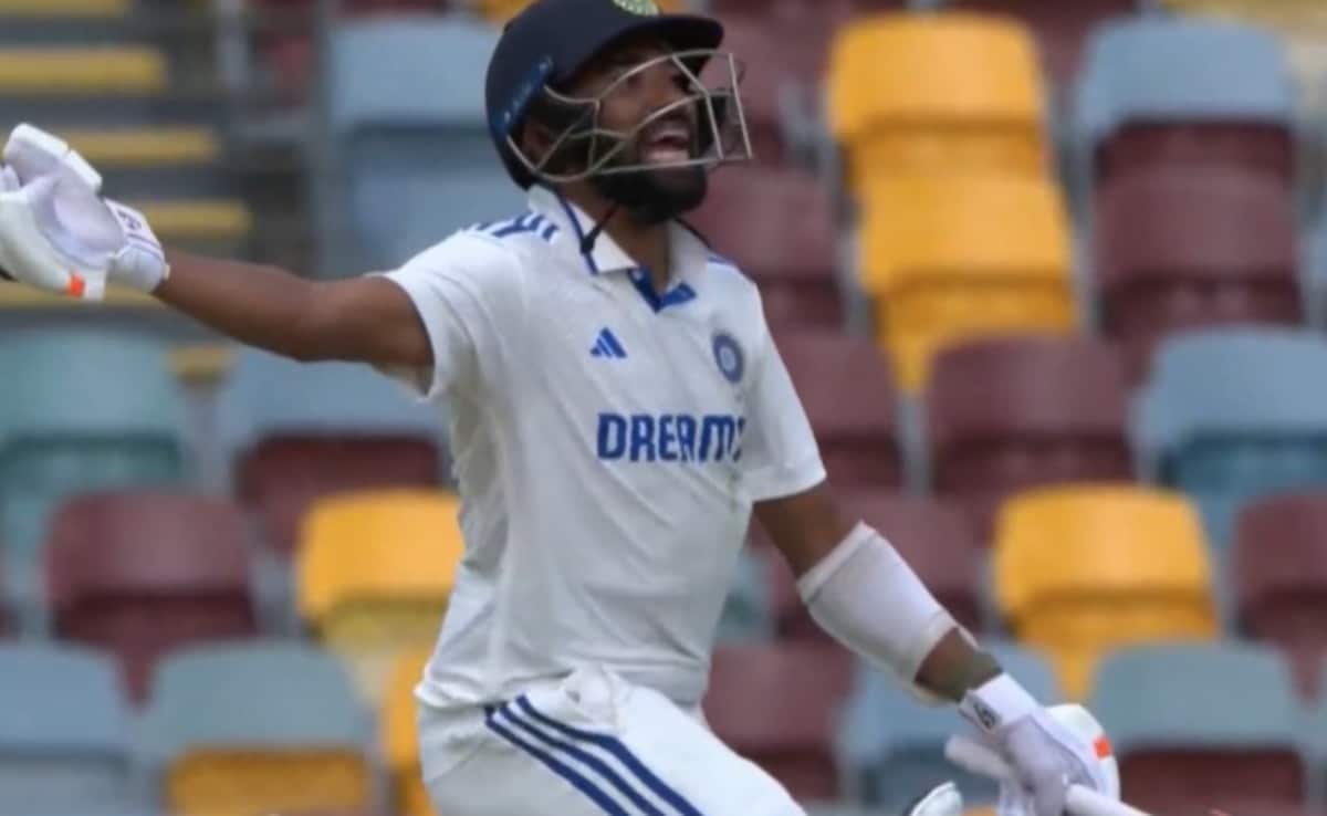 Sunil Gavaskar Fumes At Mohammed Siraj’s ‘Risky’ Act, Questions His ‘Cricketing Awareness’