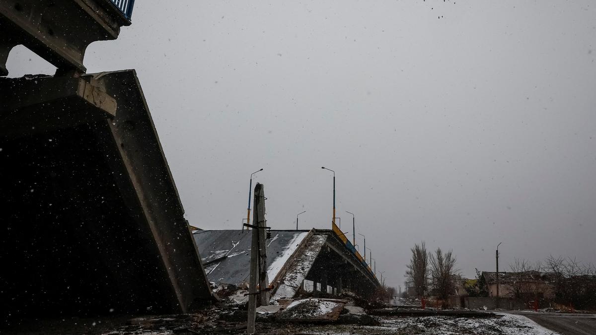 Russia attacks strategic city of Pokrovsk aiming to cut off supply lines, says Kyiv military
