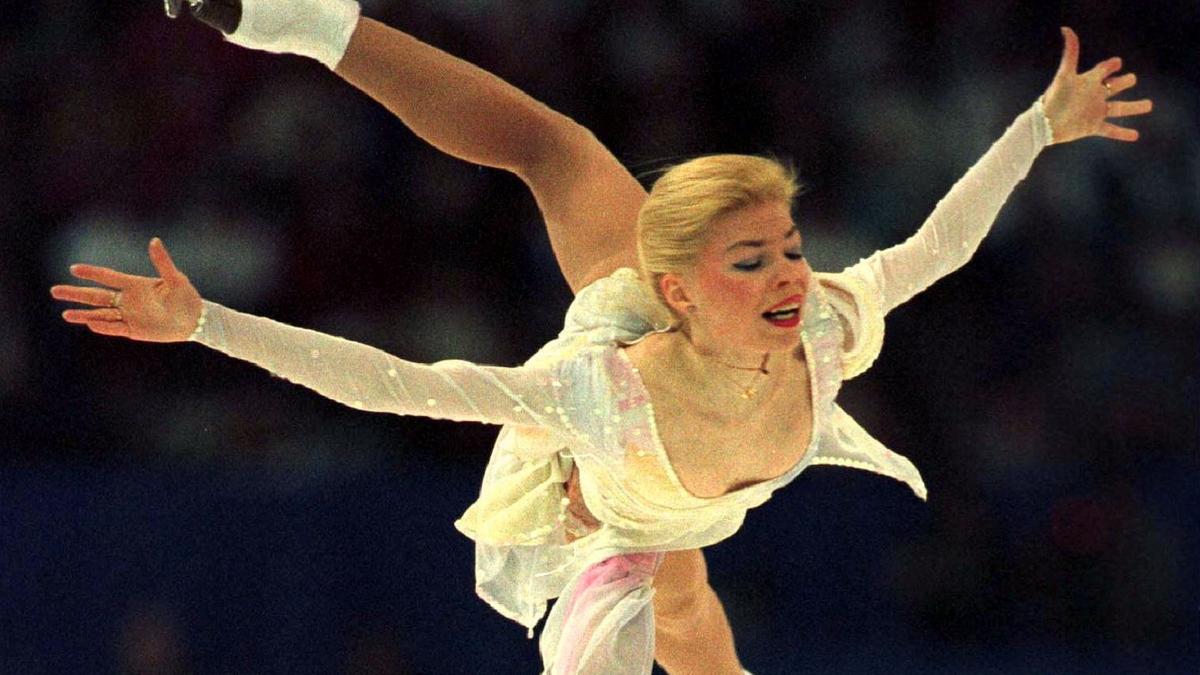 Washington DC plane crash: Renowned Russian, U.S. figure skaters were on board jet that crashed into helicopter