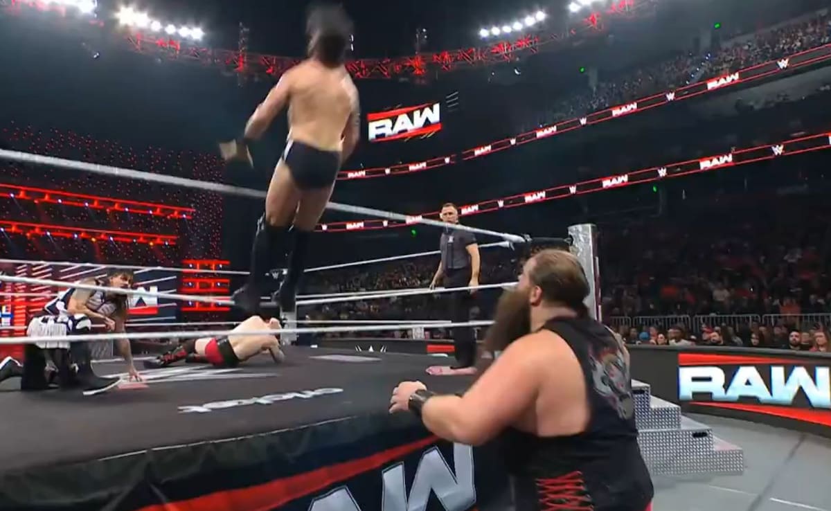 WWE Superstar Suffers Multiple Injuries After Move Goes Wrong. Video Viral