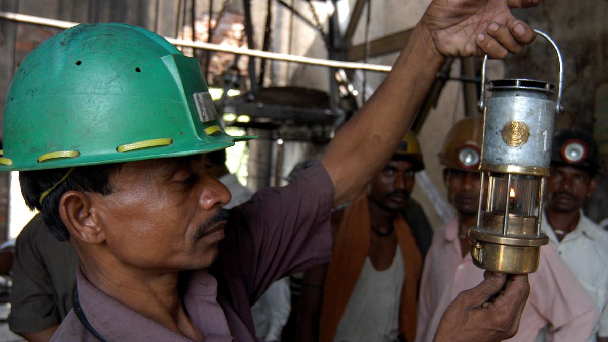 The Science Quiz | 209 years ago, Humphry Davy first tested a peculiar lamp…