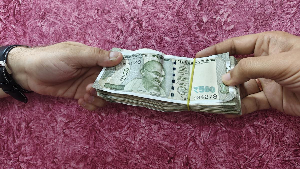 Relax State, local laws to encourage private sector growth: Economic Survey