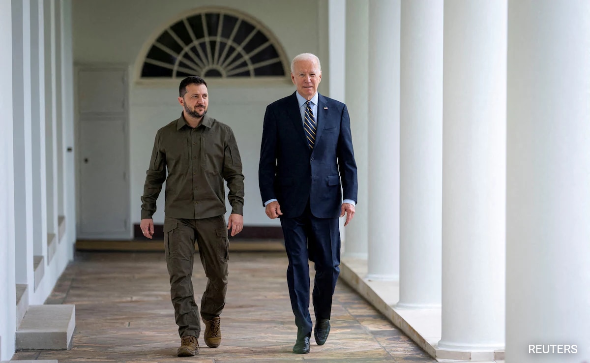Zelensky Says Spoke With Biden, Thanked Him For “Unwavering Support”