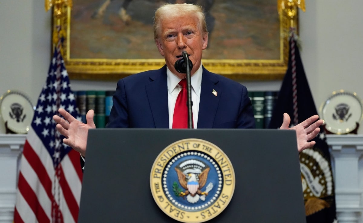 Wall Street’s Big Hope Is Trump Pulls His Punches on Immigration