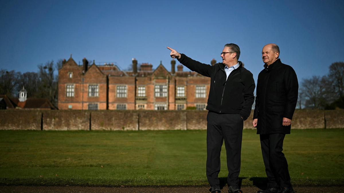 U.K.’s Starmer hosts German chancellor Scholz in his country estate as he touts ‘reset’ with EU