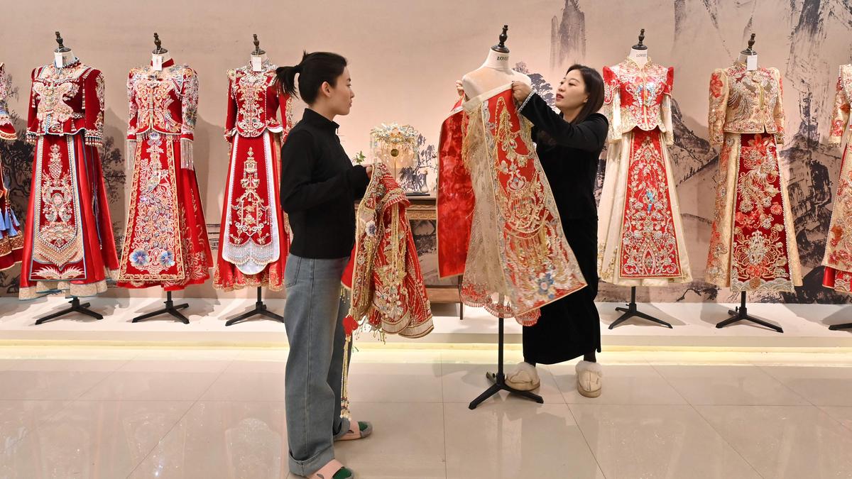 Why are marriages in China on the decline? | Explained