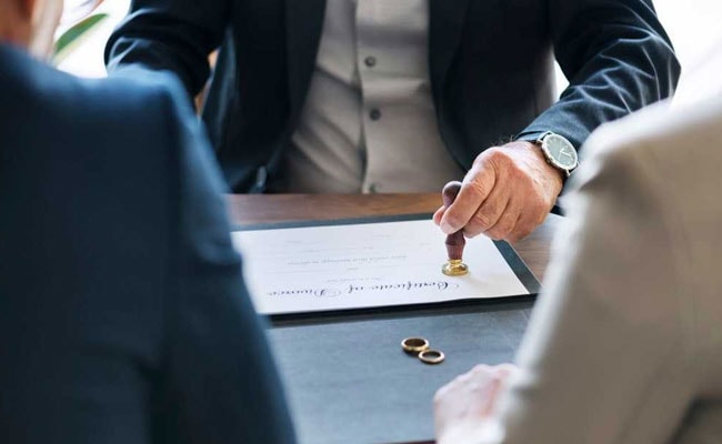 Chinese Man Divorces Wife Over Son’s Surname, Loses Custody Battle