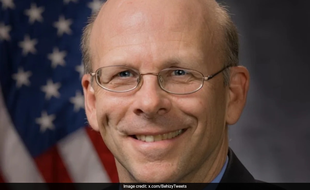 US Food Authority Chief Resigns Amid Trump’s Mass Firings: Report