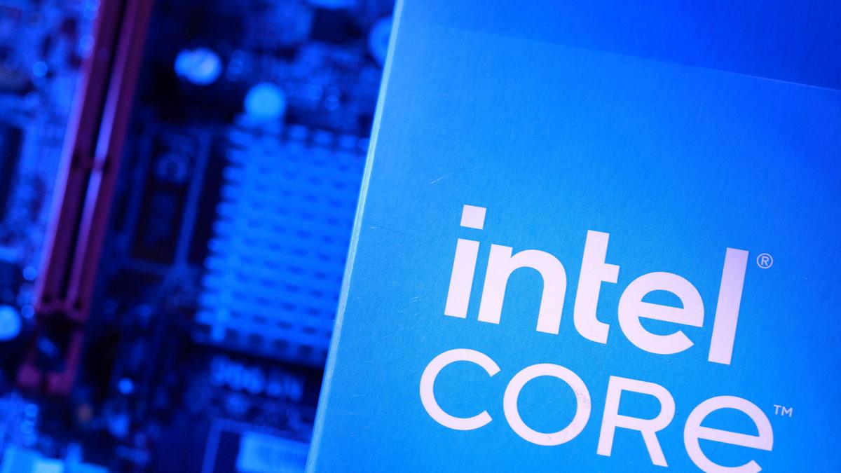 U.S. seeks equity stake in Intel in return for funding