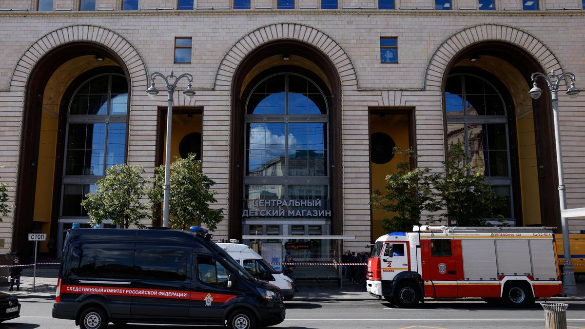 At least one dead, 3 injured in Moscow shopping centre explosion