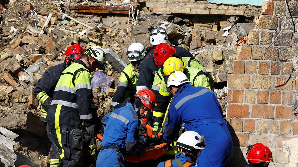 Russian attack kills at least 10 in Kyiv; Zelenskyy says Russia has no regard for peace