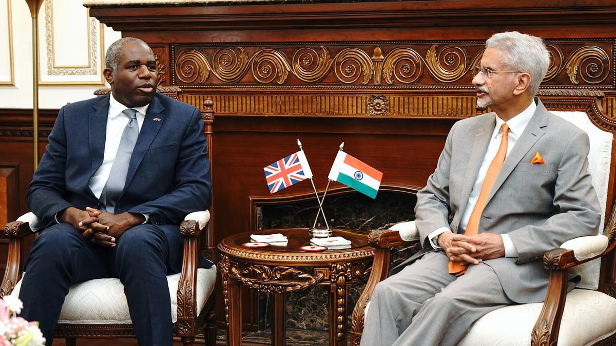 Jaishankar speaks to David Lammy on U.S.-Russia summit