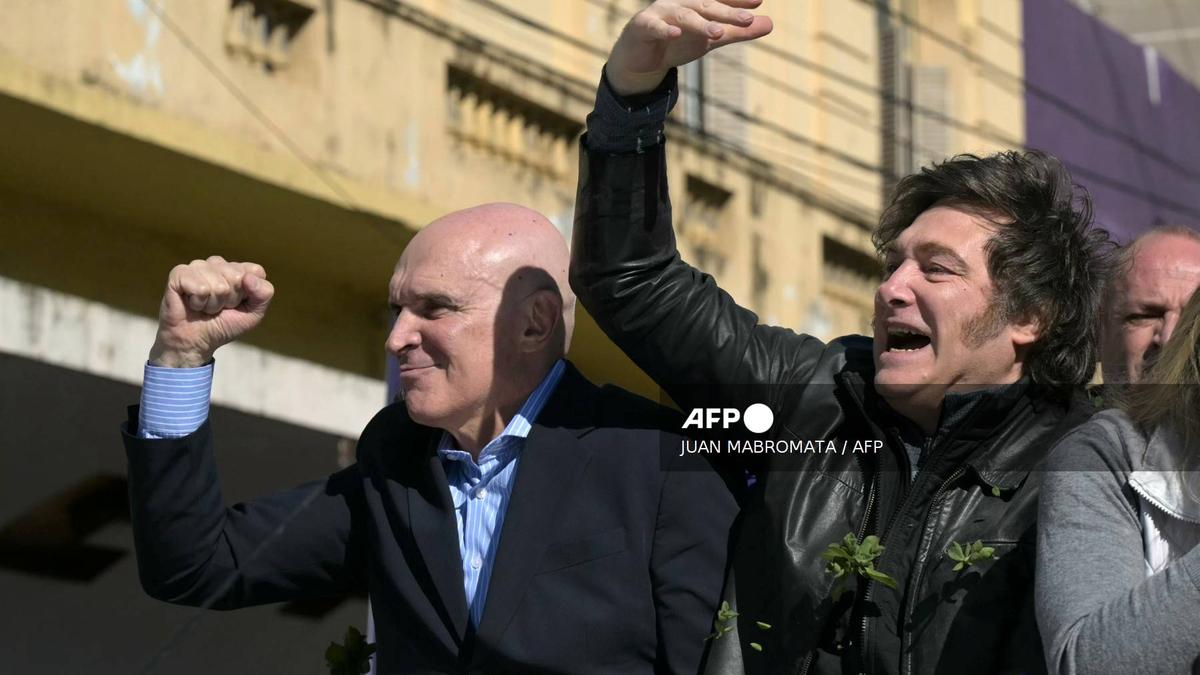 Argentina’s Milei pelted with stones on campaign trail