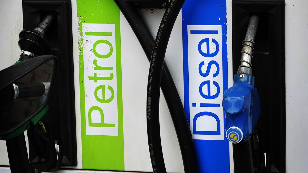 E20 fuel safe for use on all running vehicle types, assure carmakers: Oil Marketing Company’s