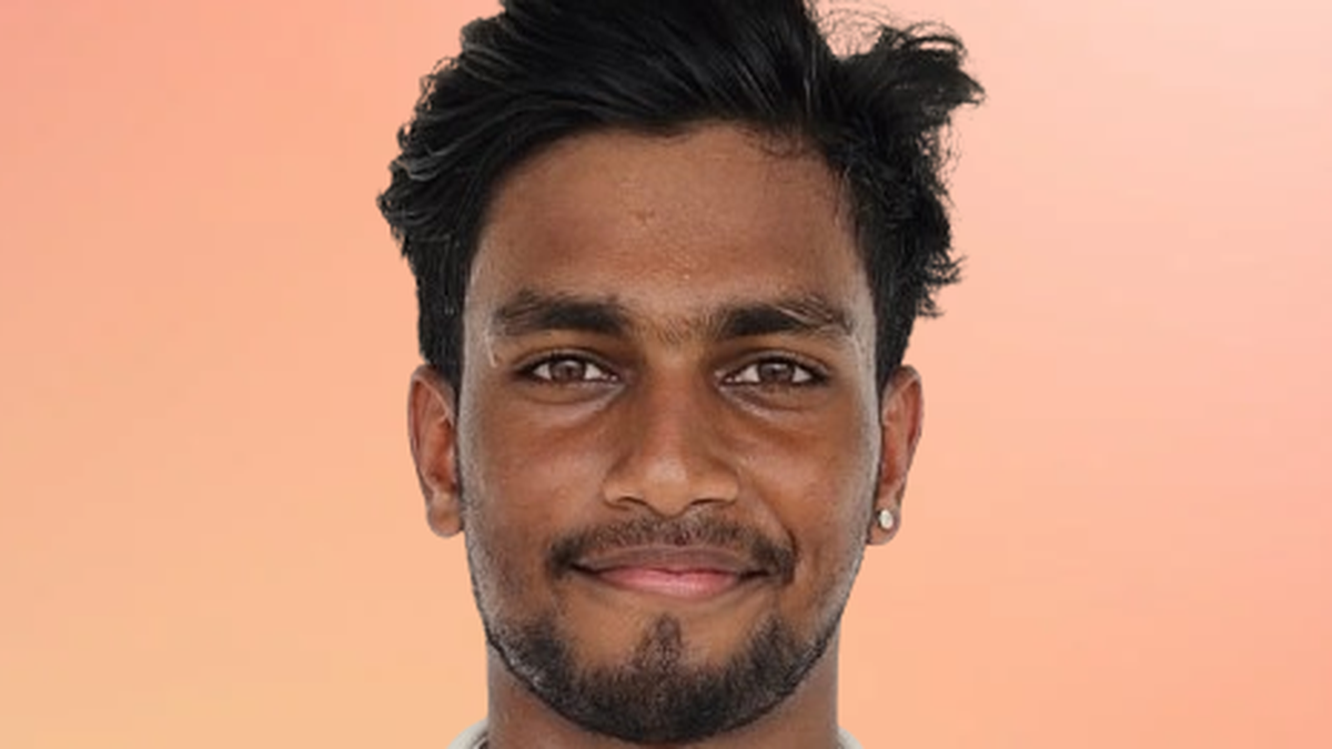 Kushagra, Nitish shine; Jharkhand-Hyderabad contest well poised