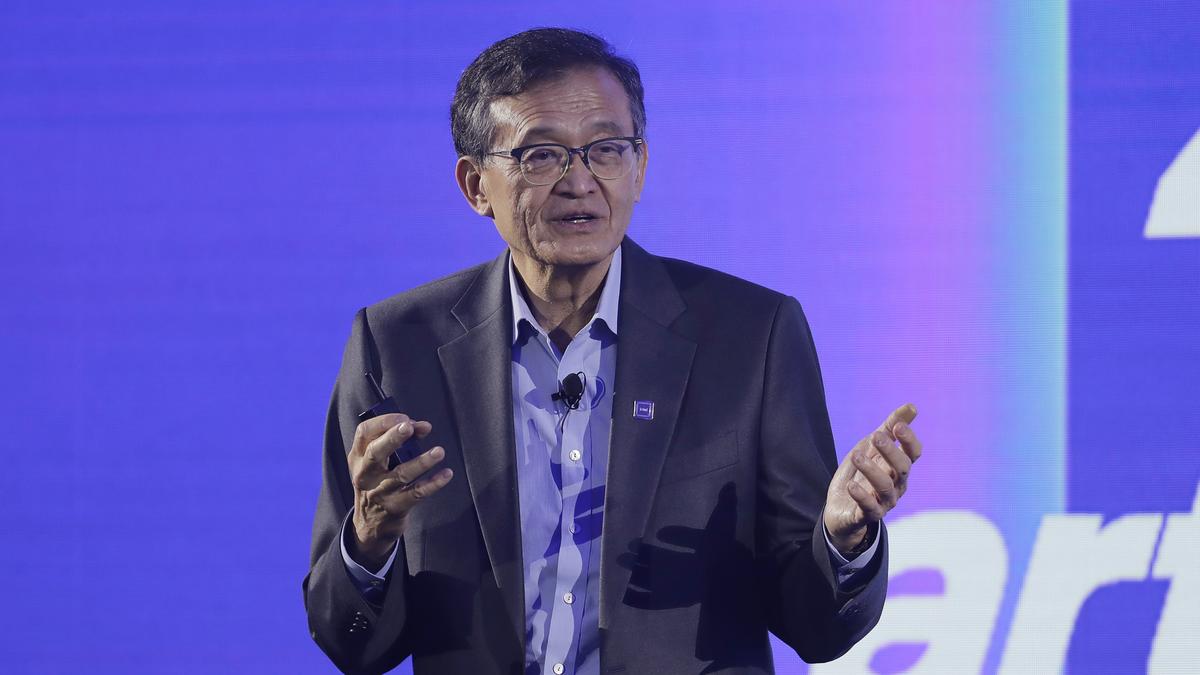 Trump calls on ‘highly conflicted’ Intel CEO to resign over China ties