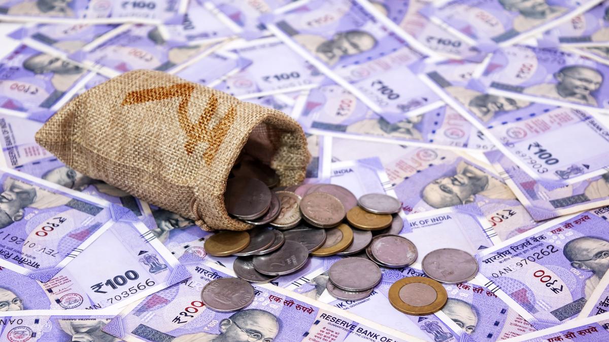 Rupee recovers 15 paise from all-time low to 88.60 against U.S. dollar in early trade