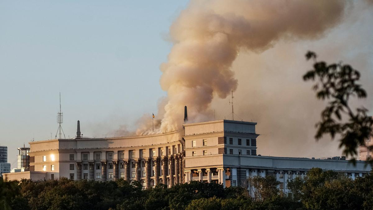 Russia-Ukraine conflict: Russia strikes Ukraine with drones and decoys, the largest such attack in the war