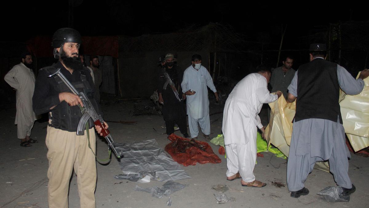 Blasts kill at least 11 in southwestern Pakistan