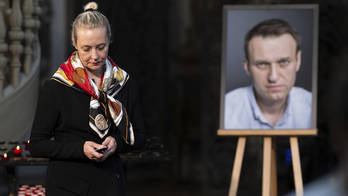 Alexei Navalny’s widow says lab reports show her husband was poisoned