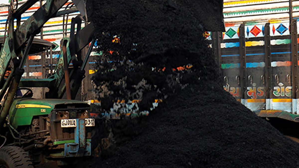 Coal India workers to receive ₹1.03 lakh as performance-linked rewards