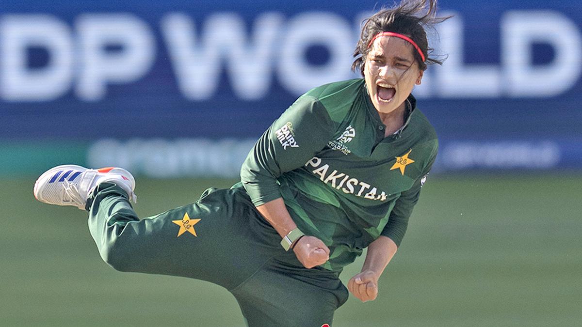 Want to be ‘Captain Cool’ like Dhoni: Pak women’s captain Fatima Sana