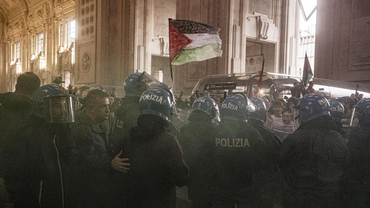 Italian workers’ strike in solidarity with Gaza brings disruptions across the country