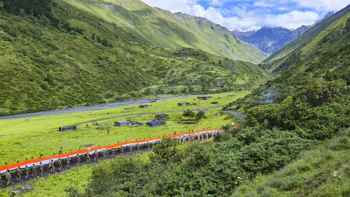 The mapping of the India-China border