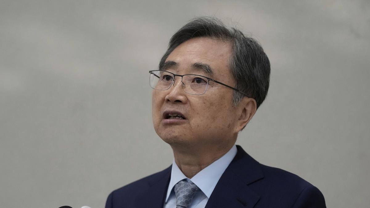 South Korea Foreign Minister says to discuss Xi’s APEC attendance during China visit