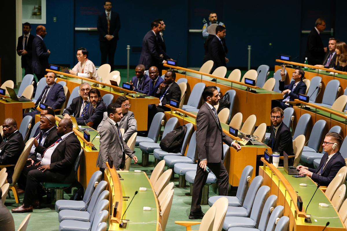 Watch: Delegates boo Netanyahu, walk out of chamber ahead of UNGA speech