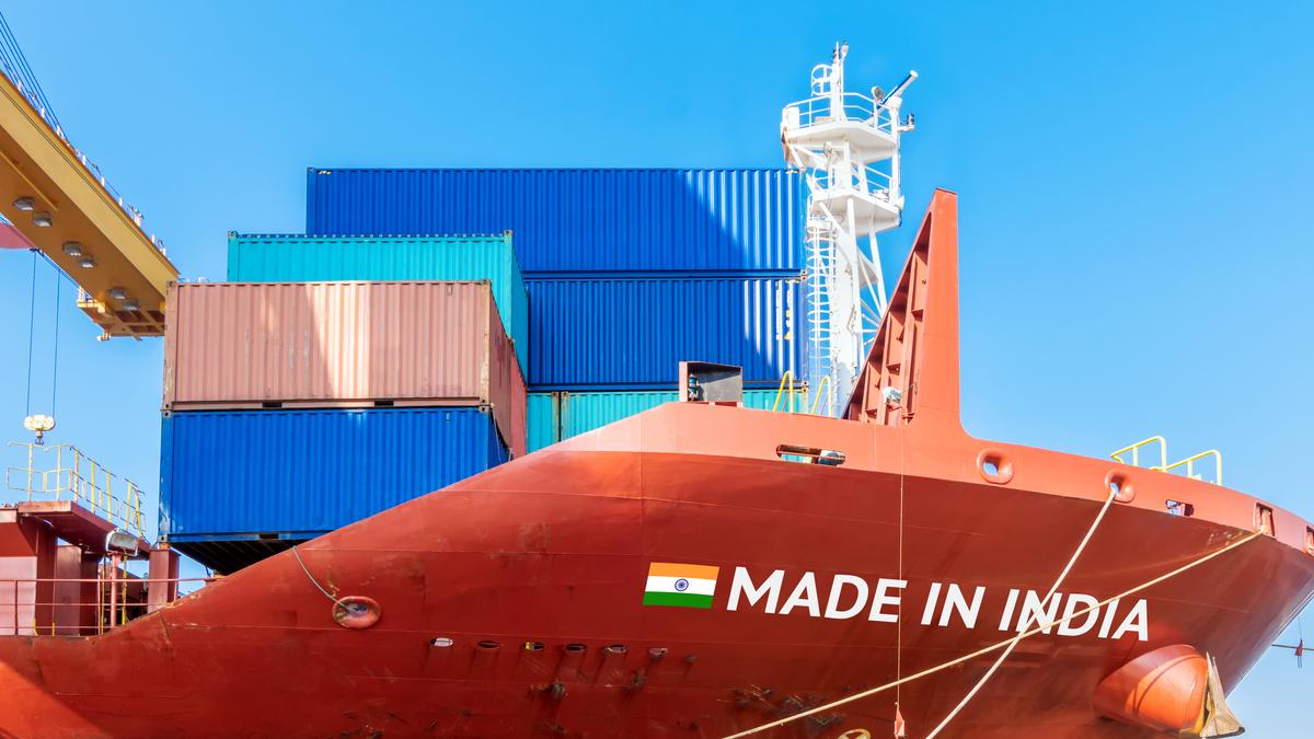 Exports up 6.7% to .1 billion in August, imports drop by 10%