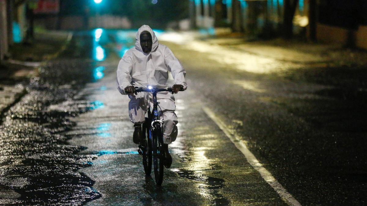 Hurricane Melissa begins lashing Jamaica as ‘catastrophic’ Category 5 storm