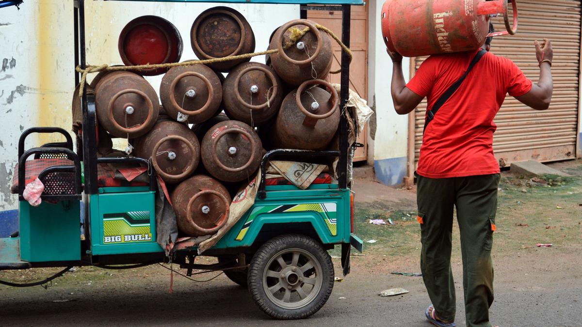 ATF price hiked 3%, commercial LPG up ₹15.50