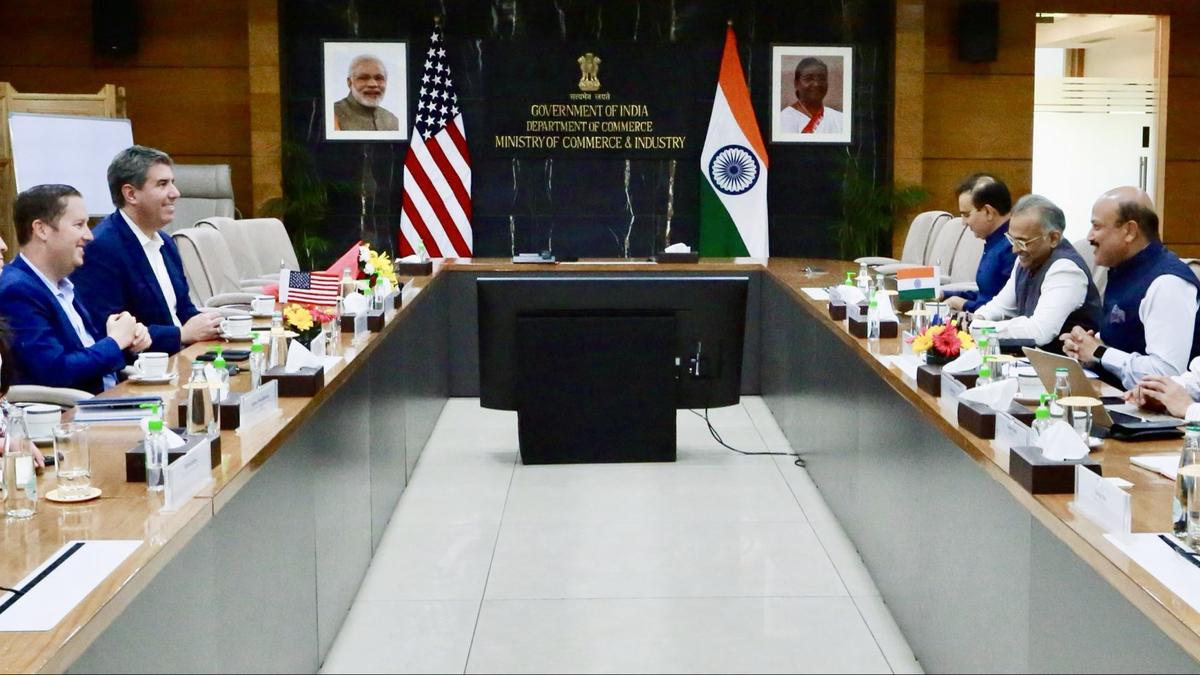 Indian team in U.S. to discuss tariffs, shutdown not “right time” for official negotiation on trade deal: Commerce Secretary