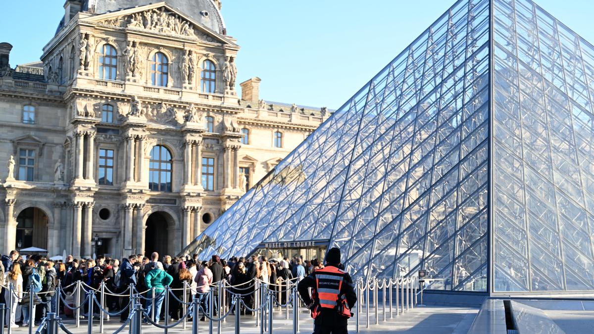 Louvre jewel heist: Five more arrests made, says Paris prosecutor
