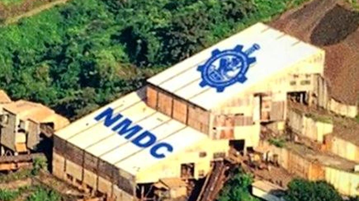 NMDC reduces iron ore prices