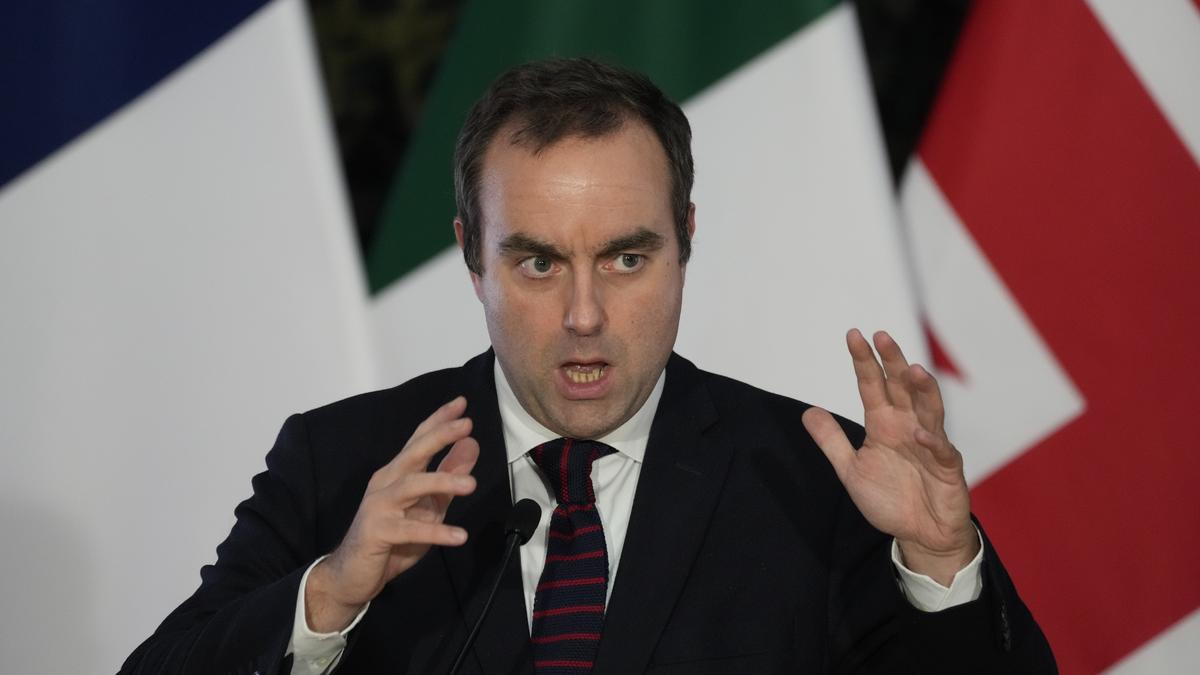 France names new government amid political turmoil