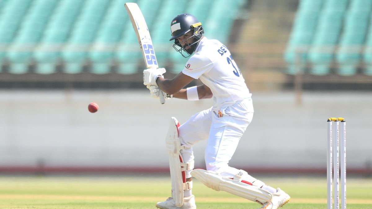 Padikkal, Karun shore up Karnataka against Saurashtra