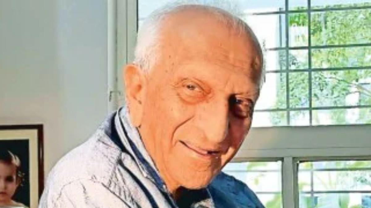Veteran space scientist Eknath Vasant Chitnis dies at 100