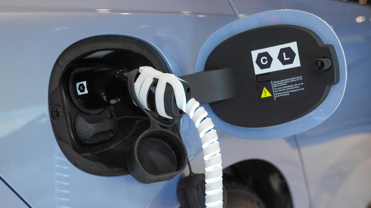 U.K. Government considers electric vehicle tax