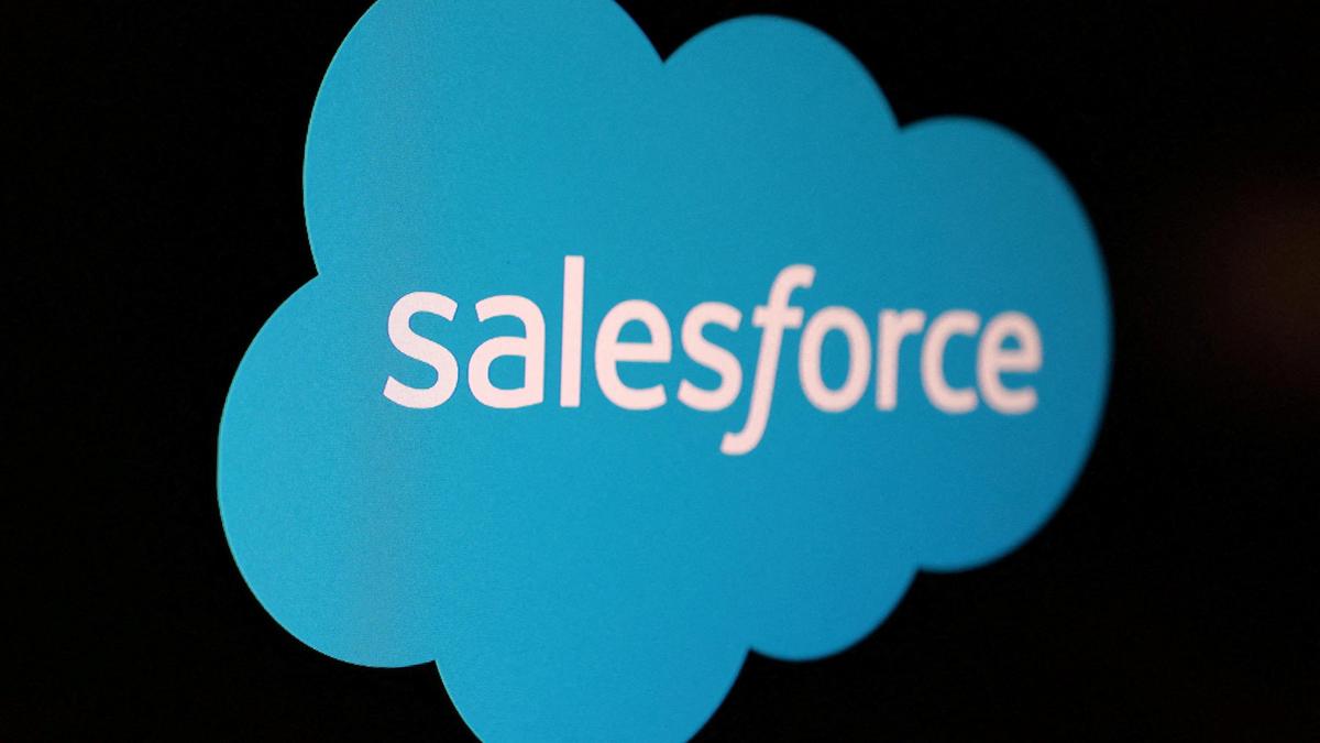 AI to resolve 50% of service issues of enterprises in India by 2027: Salesforce