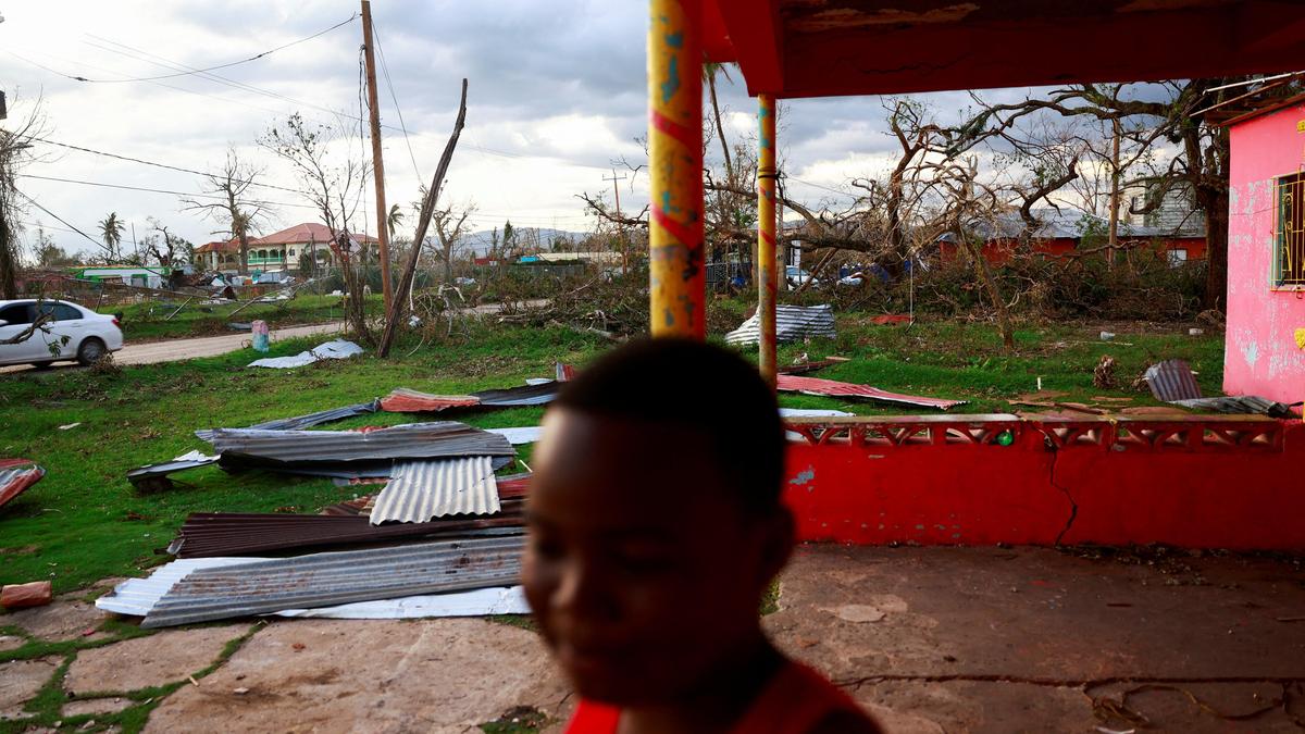 Aid efforts struggle to bring relief to parts of hurricane-stricken Jamaica