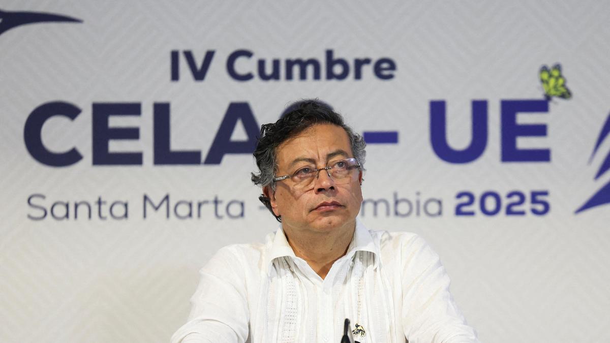 Colombia inks .3 billion deal to buy Swedish warplanes