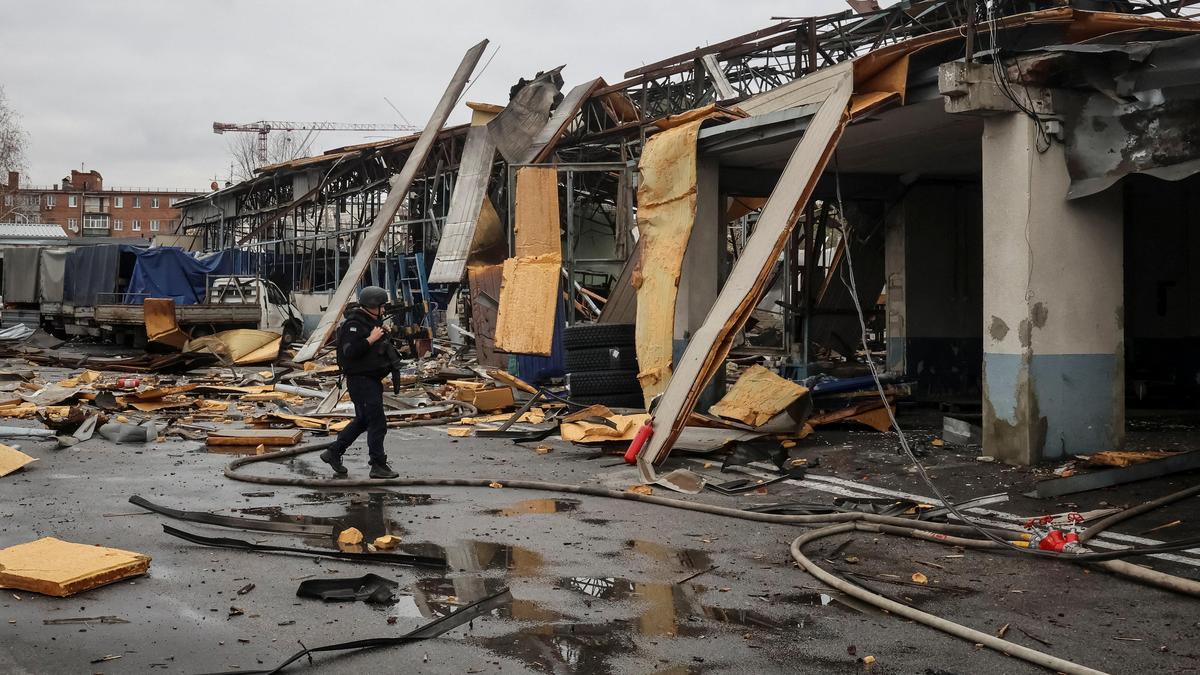 Russia makes gains in southern Ukraine as it expands frontline attacks