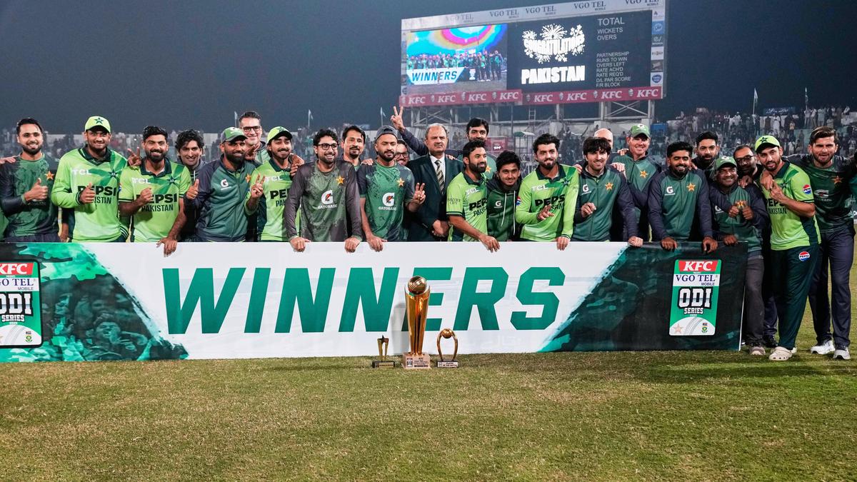 Ahmed spins out South Africa for 143 as Pakistan wins ODI series 2-1
