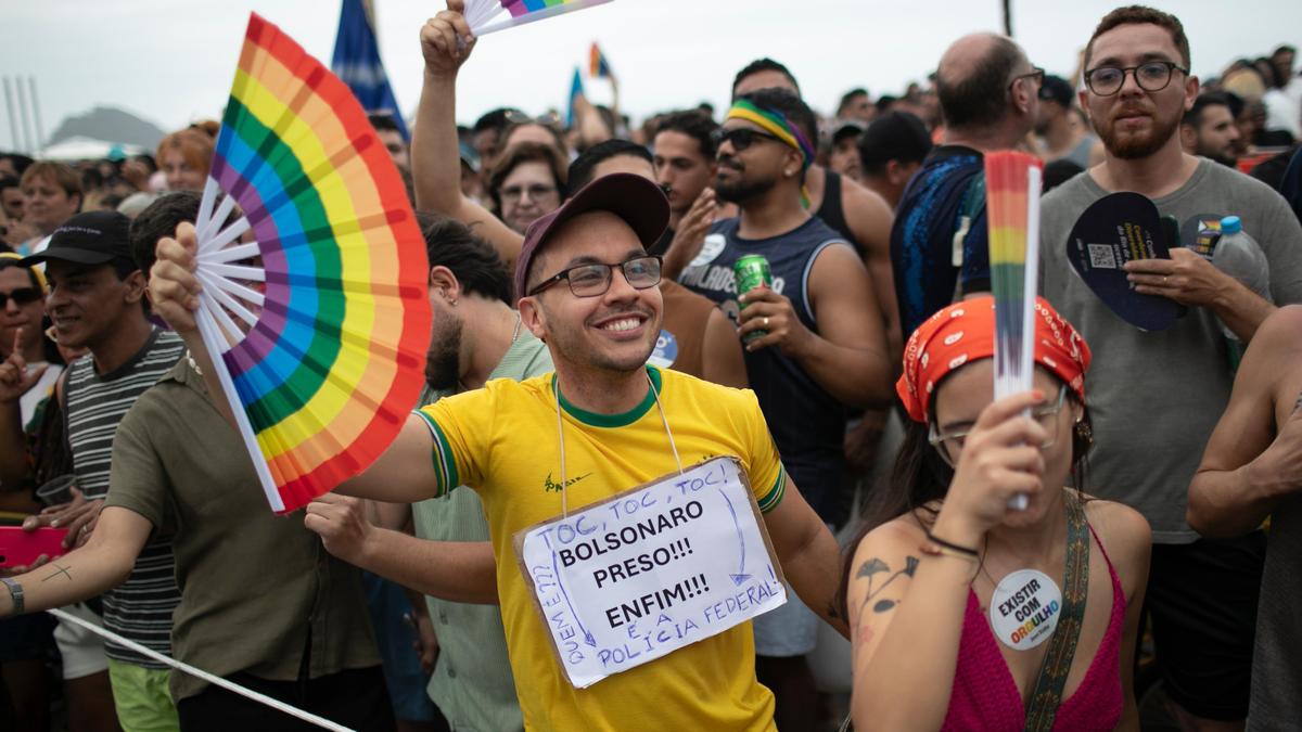 Brazilian revellers at Rio’s Pride march rejoice after Bolsonaro’s preemptive jailing