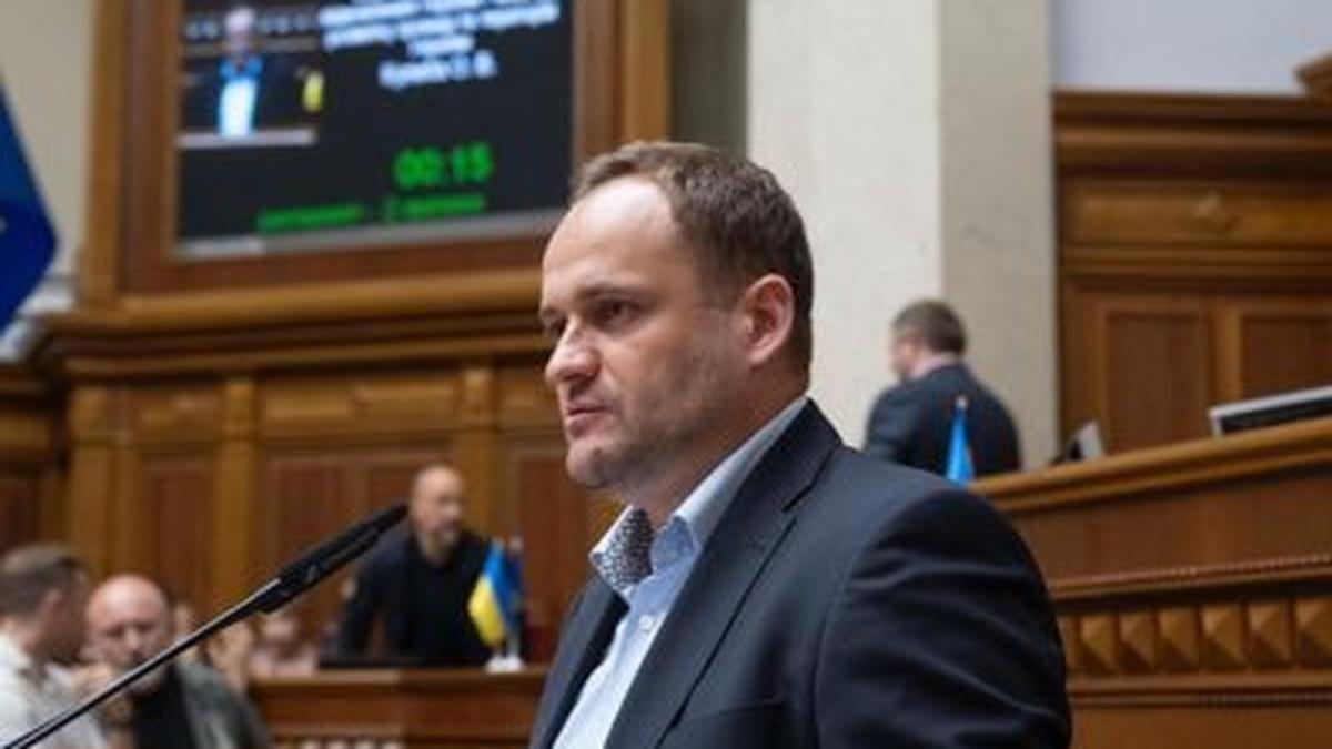 Russian attack on Ukraine’s Odesa region sparks fires at port